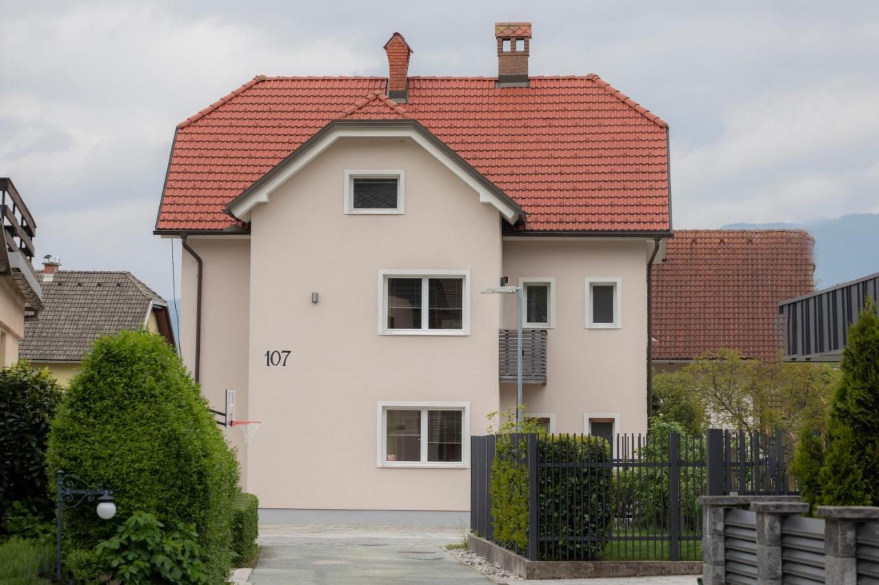 Apartment Rozalija Жировница Экстерьер фото